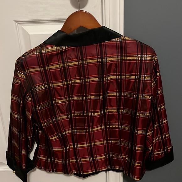 Beautiful J R Nites fancy button up top size 12 deep red, black and gold plaid - Picture 3 of 8